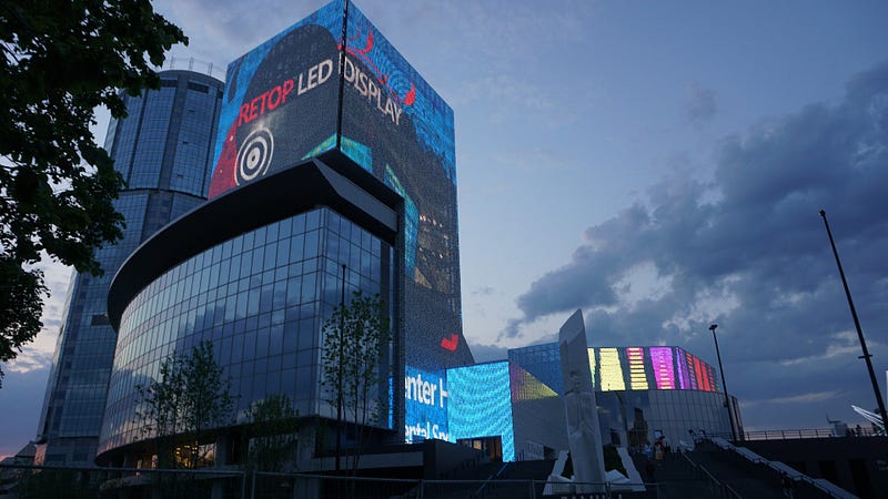 Understanding the Benefits of LED Signage Display