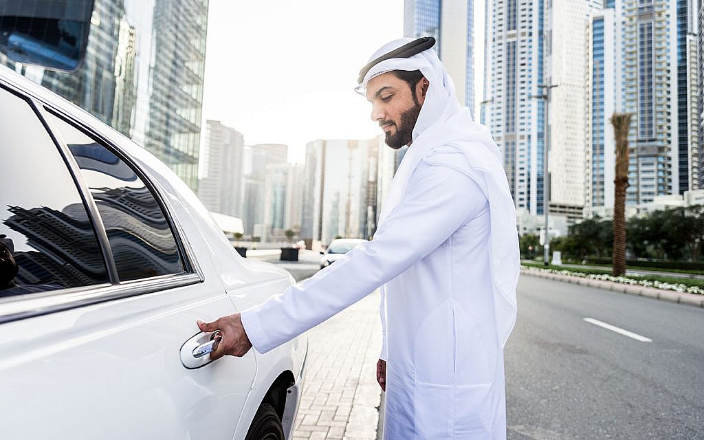 How Safe Driver Services in Dubai Support Eco-Friendly Travel Options