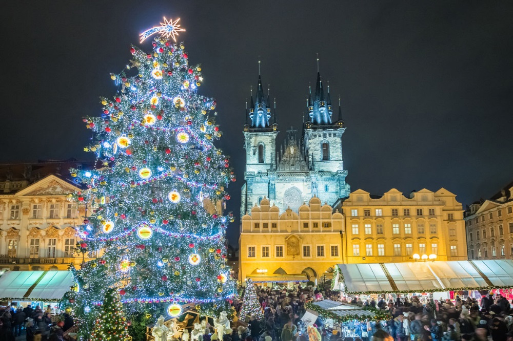 How To Find The Best European Christmas Destinations To Visit This Winter